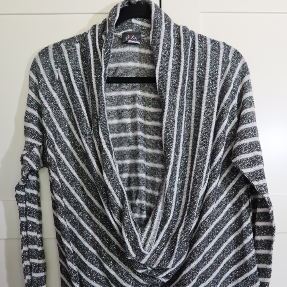 metallic swing drape long sleeve blouse